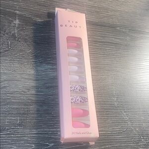 Matte Pink Leopard Press-Ons